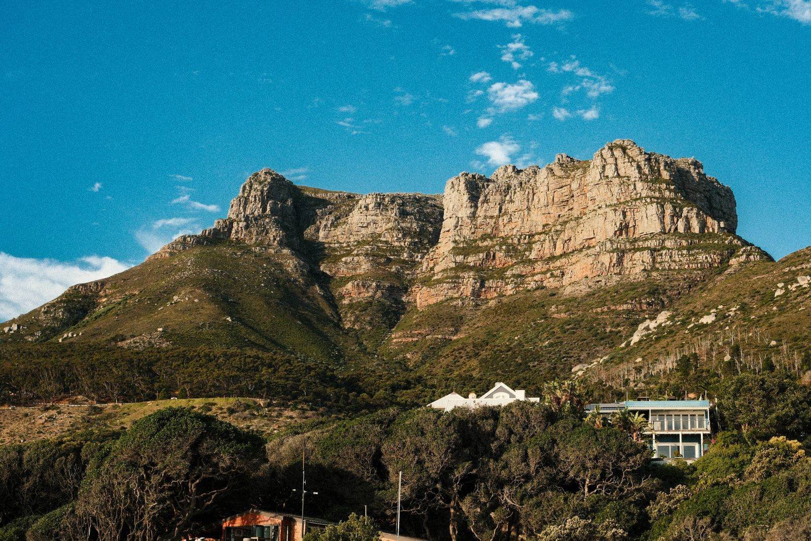 The Twelve Apostles mountain range above the Atlantic seaboard, Cape Town